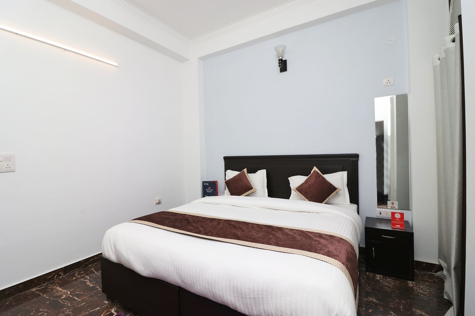Oyo 10810 Sangvi Palace Greater Noida Exterior photo